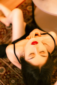 小茹和小黄狗