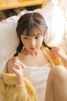 美女暴光